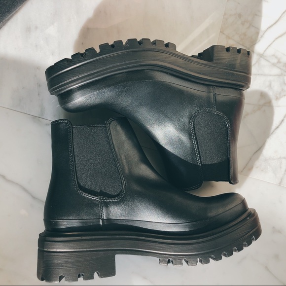 Steve Madden boots 2020 (display) - Picture 3 of 8